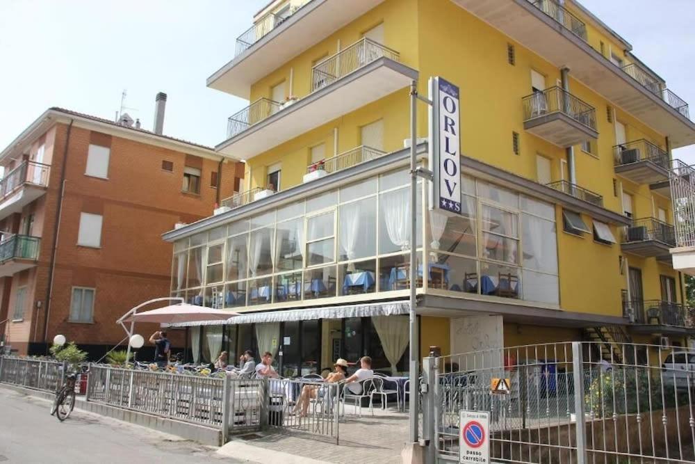 Hotel Orlov Rímini Exterior foto